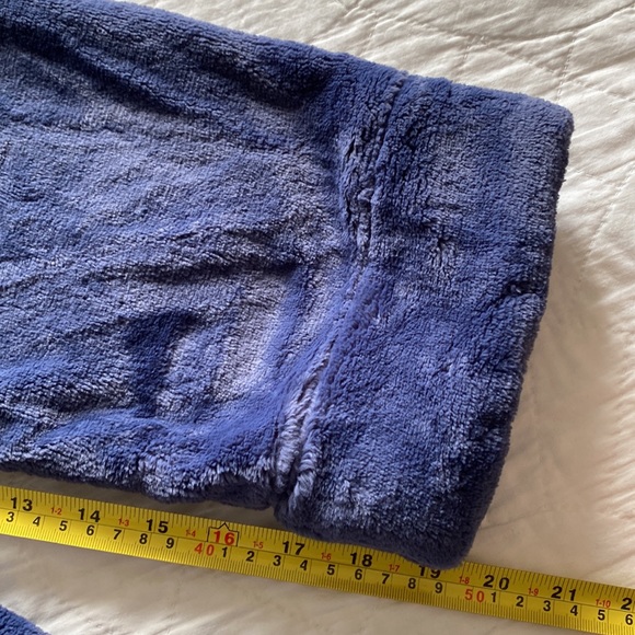 LL Bean Wicked Plush Robe - Picture 9 of 16